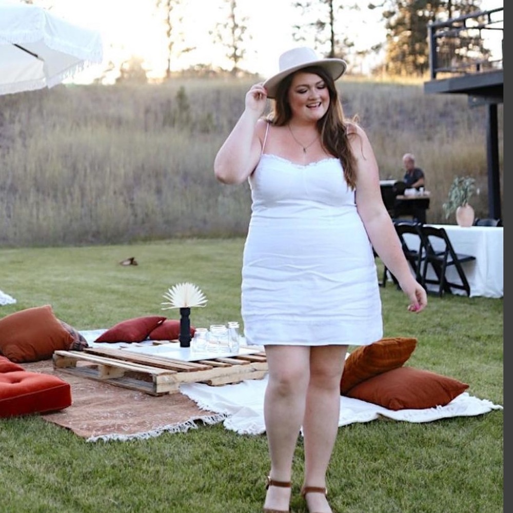 REFORMATION Andie Sleeveless Minidress size 20 worn once for event